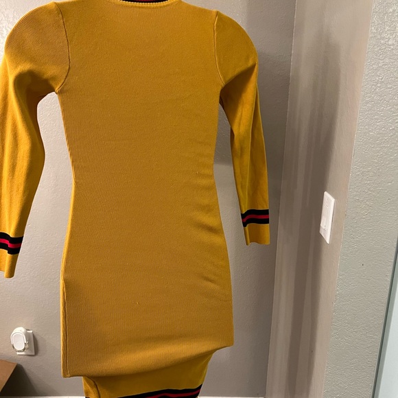 Dress - Picture 2 of 2